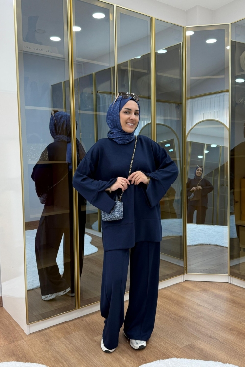 Yırtmaç Detaylı Oysho İkiiplik Takım Lacivert