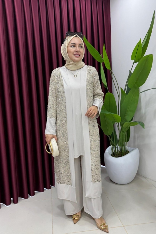 Payetli Hırkalı Takım Bej